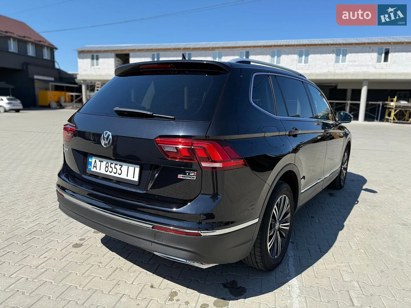 2017 Volkswagen Tiguan - мініатюра 3