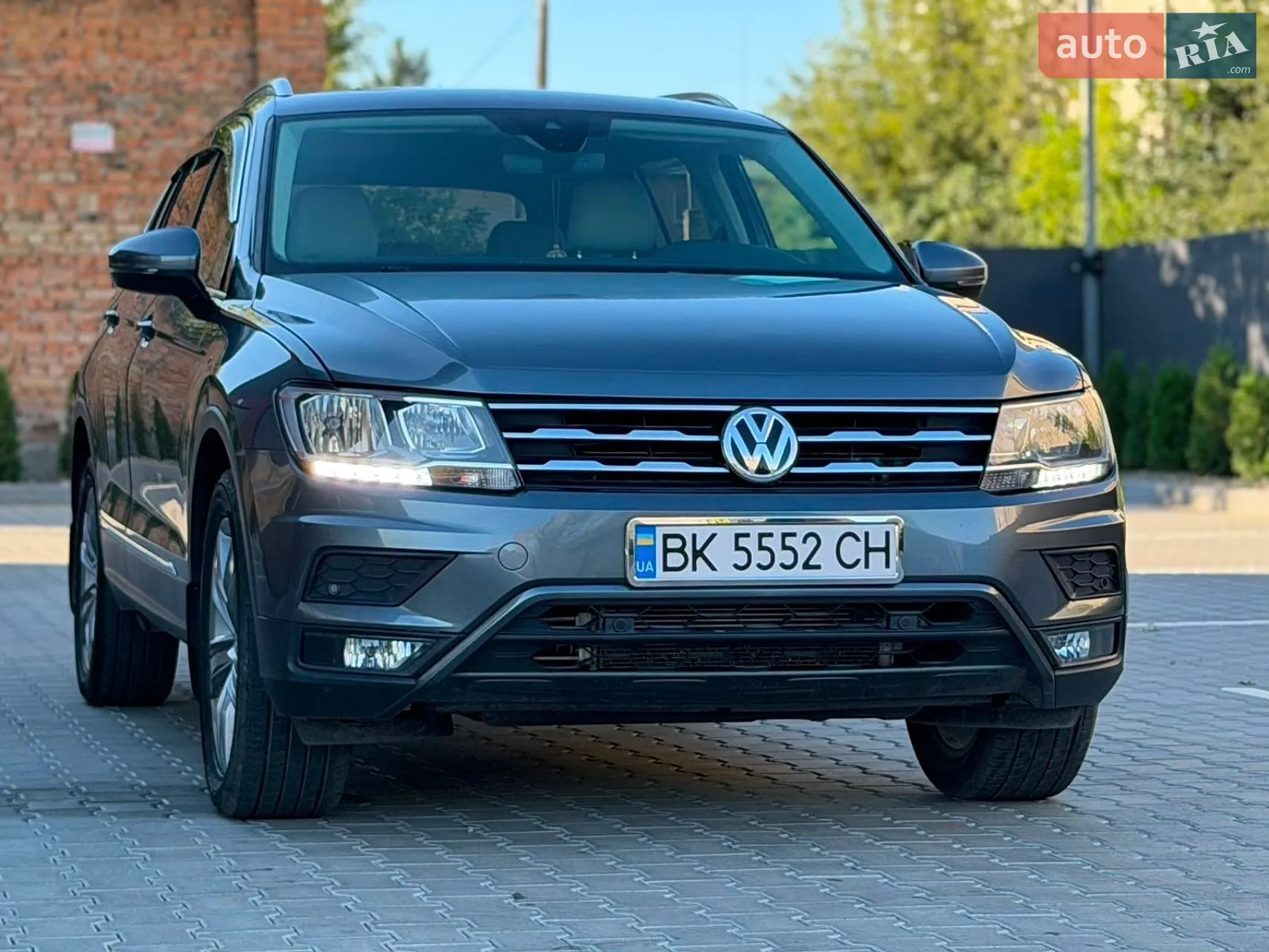 2020 Volkswagen Tiguan - мініатюра 2