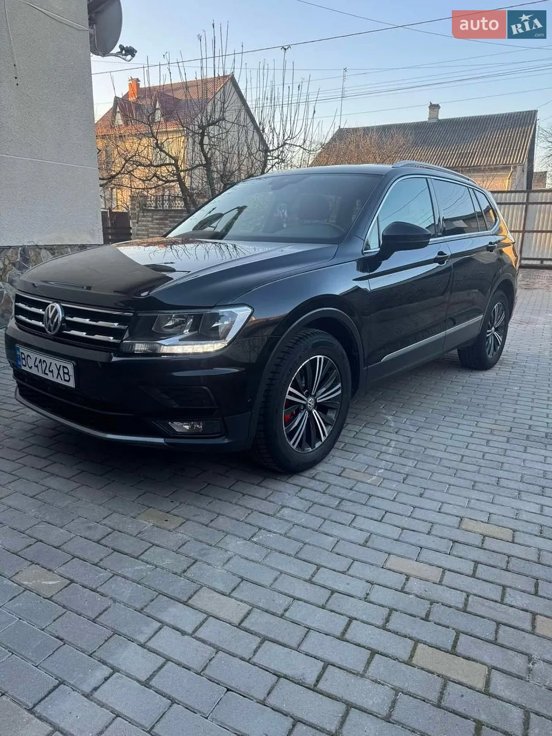 2020 Volkswagen Tiguan - фото 1
