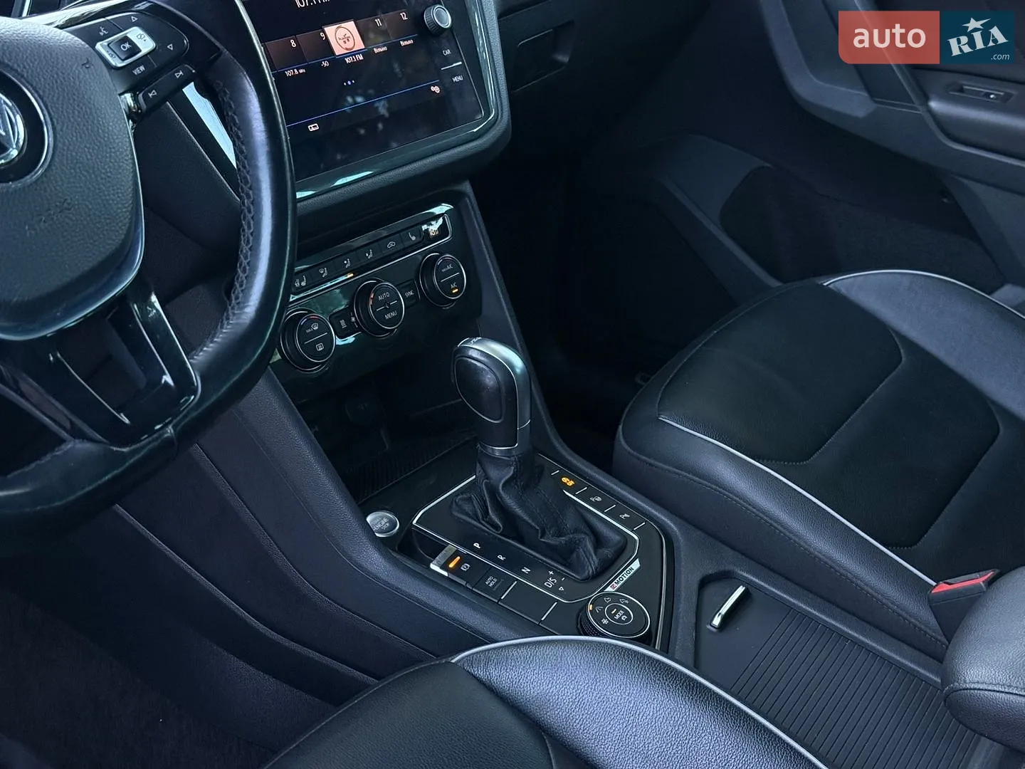 2018 Volkswagen Tiguan - мініатюра 22