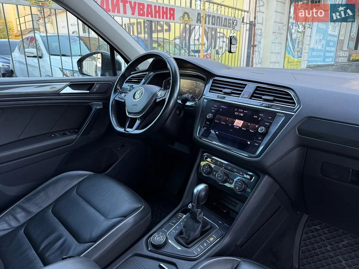2018 Volkswagen Tiguan - мініатюра 33