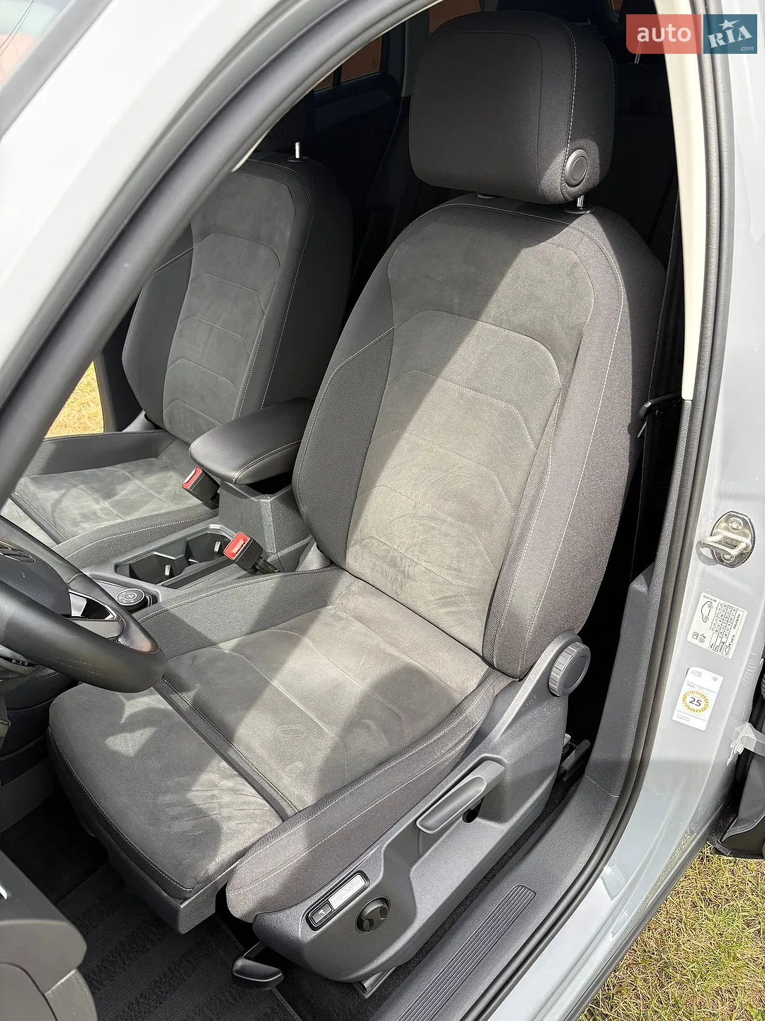 2020 Volkswagen Tiguan - мініатюра 31