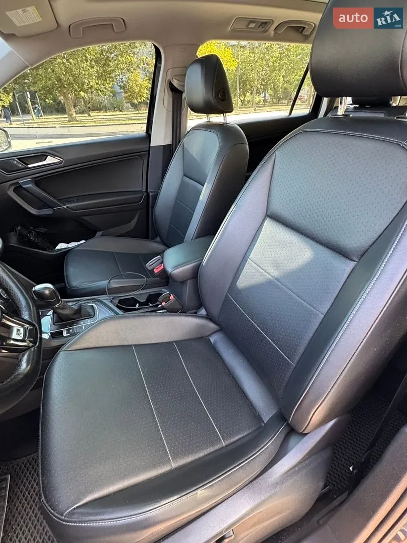 2018 Volkswagen Tiguan - мініатюра 12