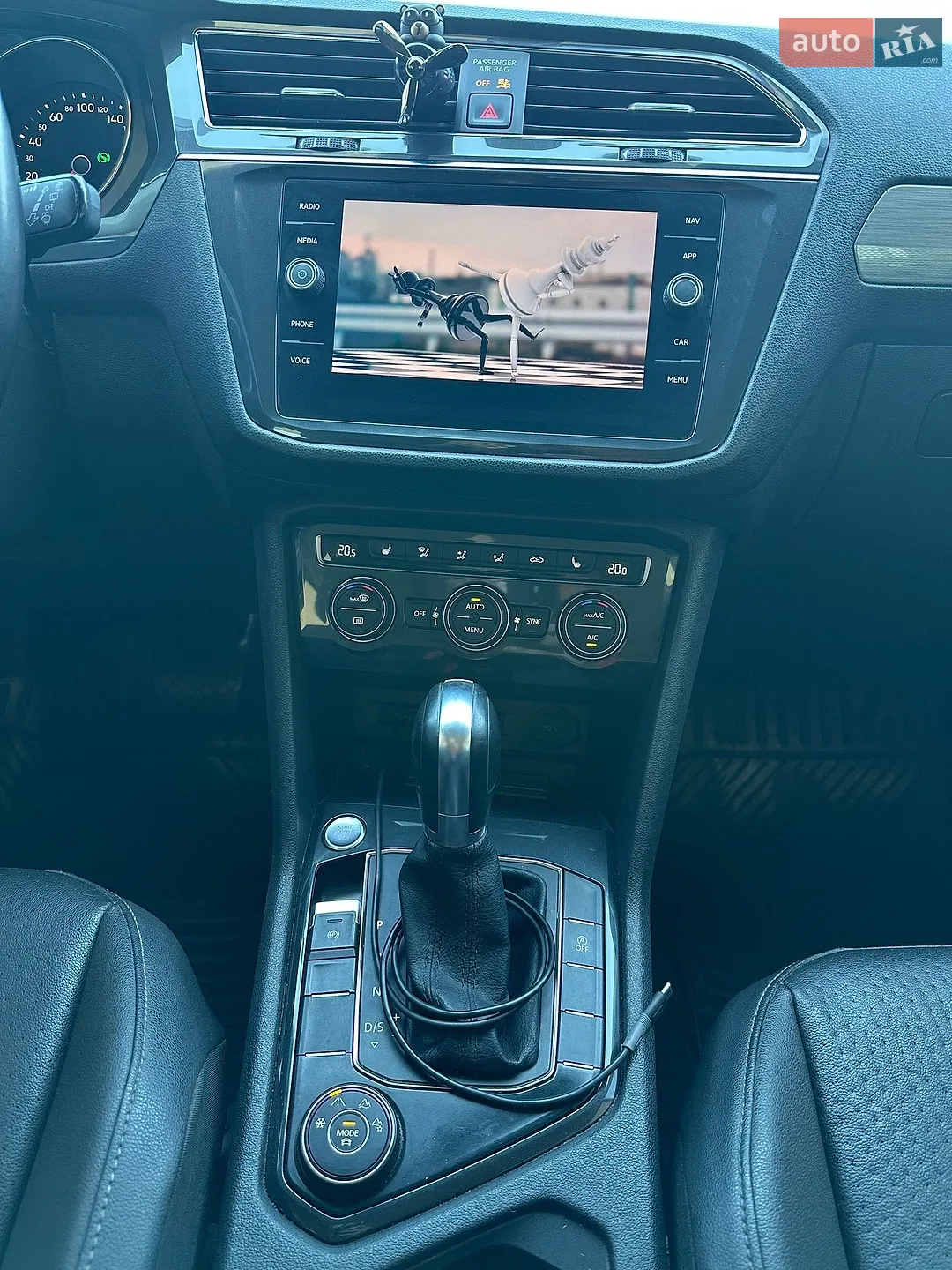 2019 Volkswagen Tiguan - мініатюра 18