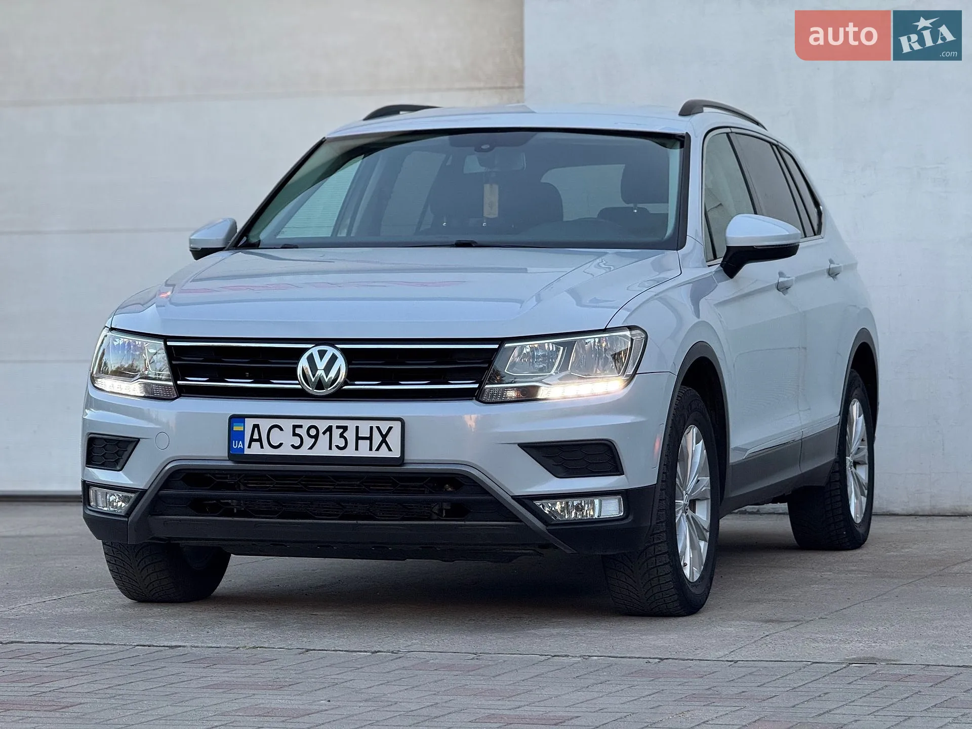 2018 Volkswagen Tiguan - мініатюра 10