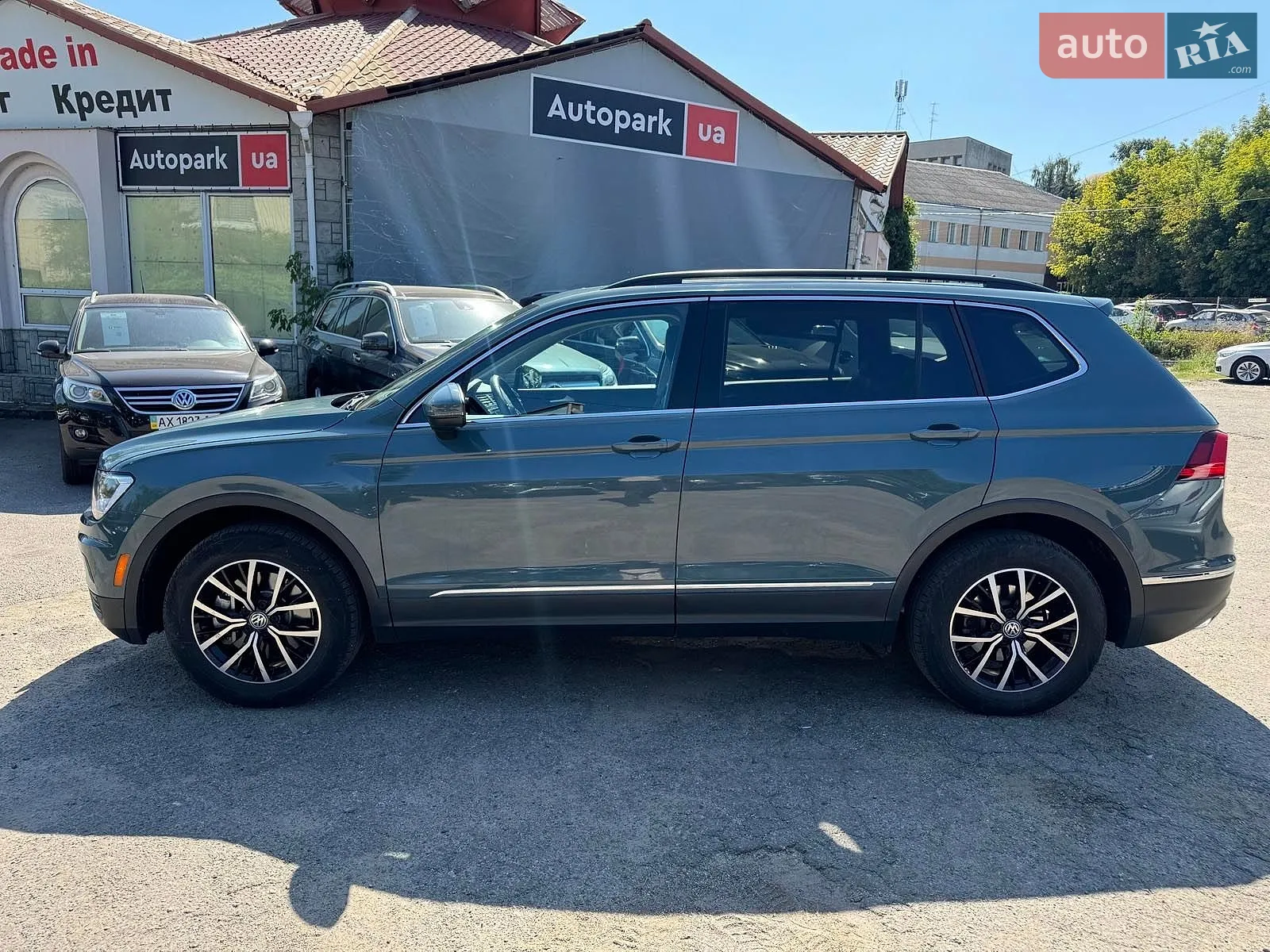 2021 Volkswagen Tiguan - мініатюра 11