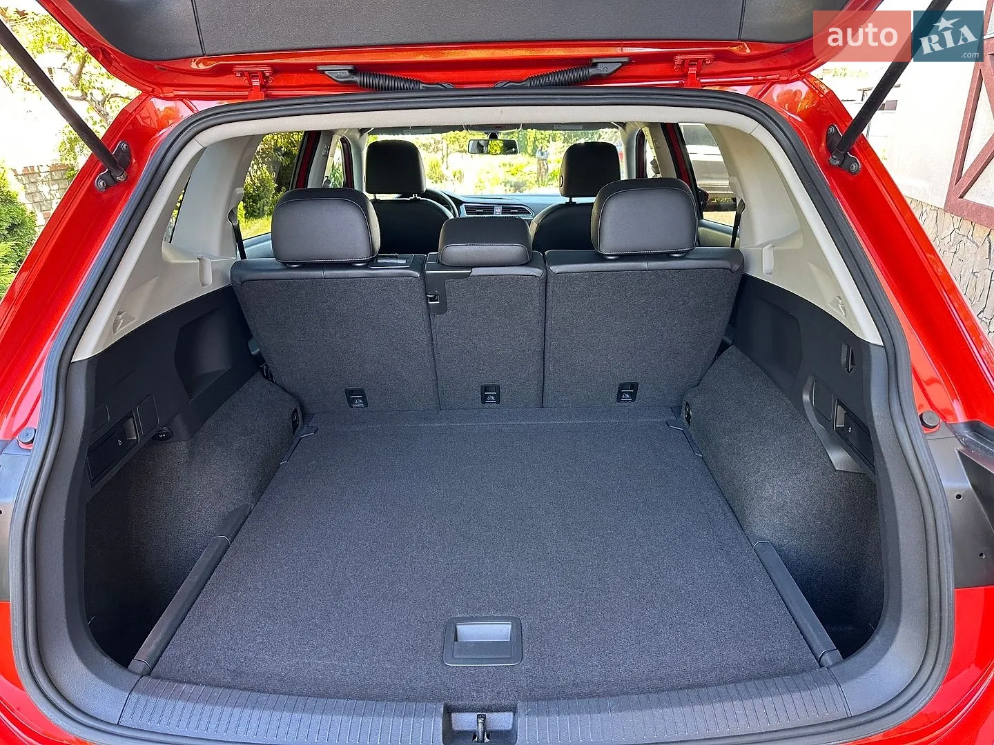 2018 Volkswagen Tiguan - мініатюра 44