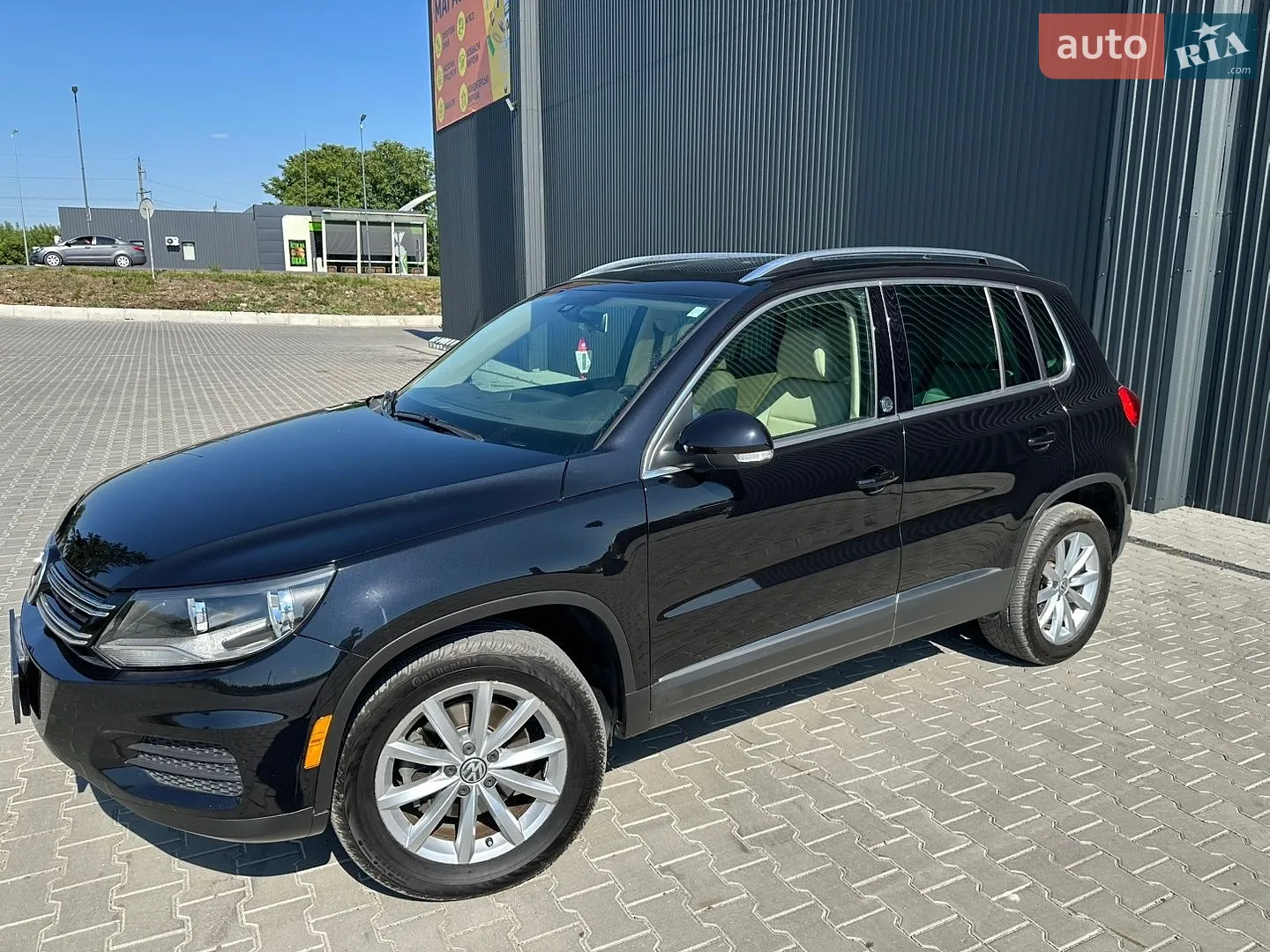 2017 Volkswagen Tiguan - мініатюра 45