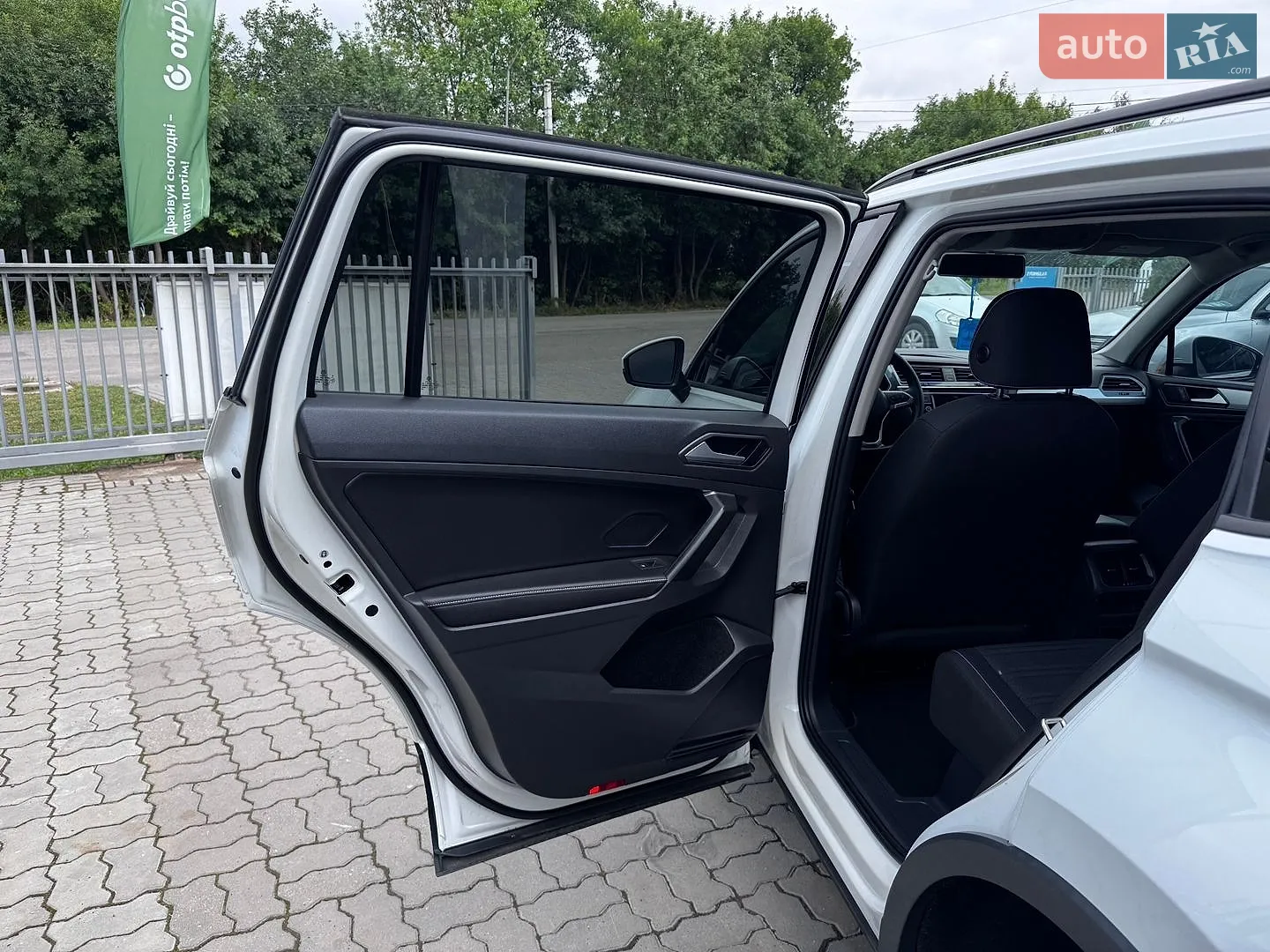 2022 Volkswagen Tiguan - мініатюра 39