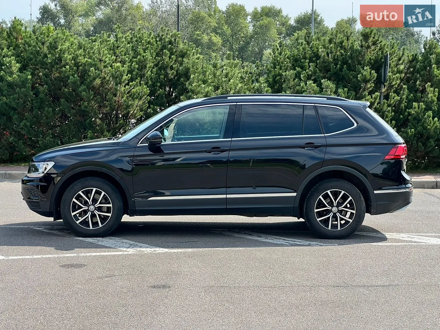 2021 Volkswagen Tiguan - мініатюра 11