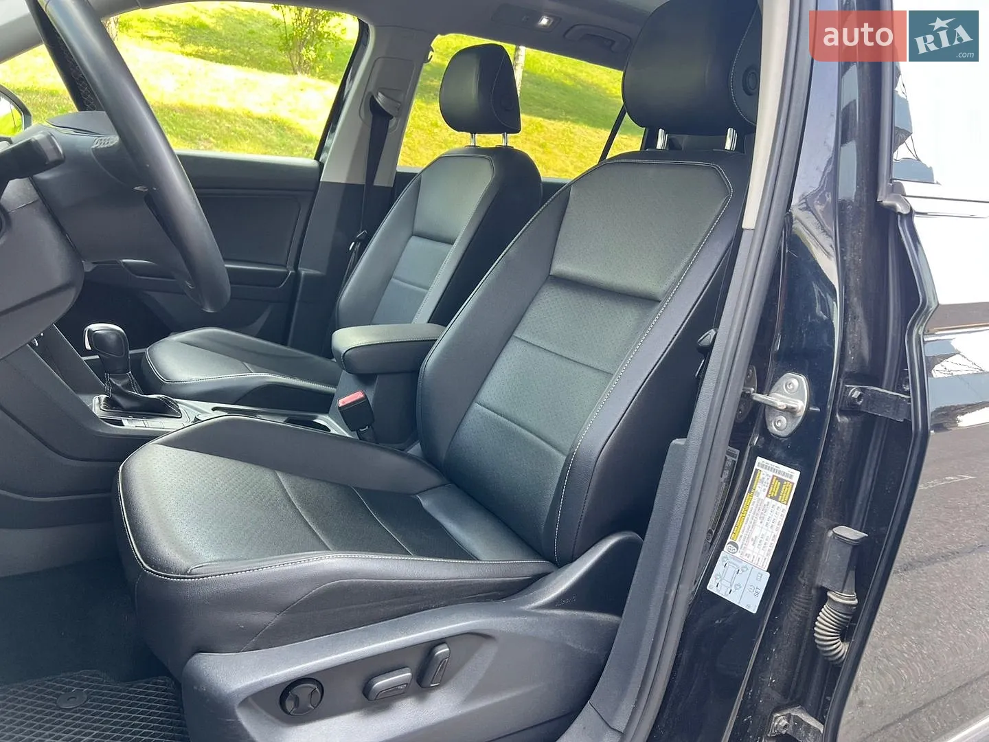 2021 Volkswagen Tiguan - мініатюра 30
