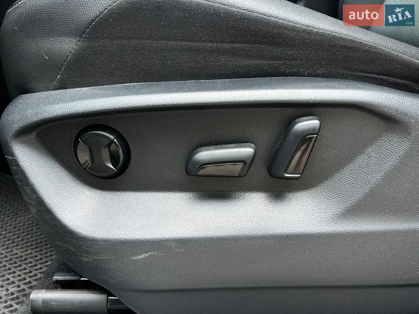 2021 Volkswagen Tiguan - мініатюра 31