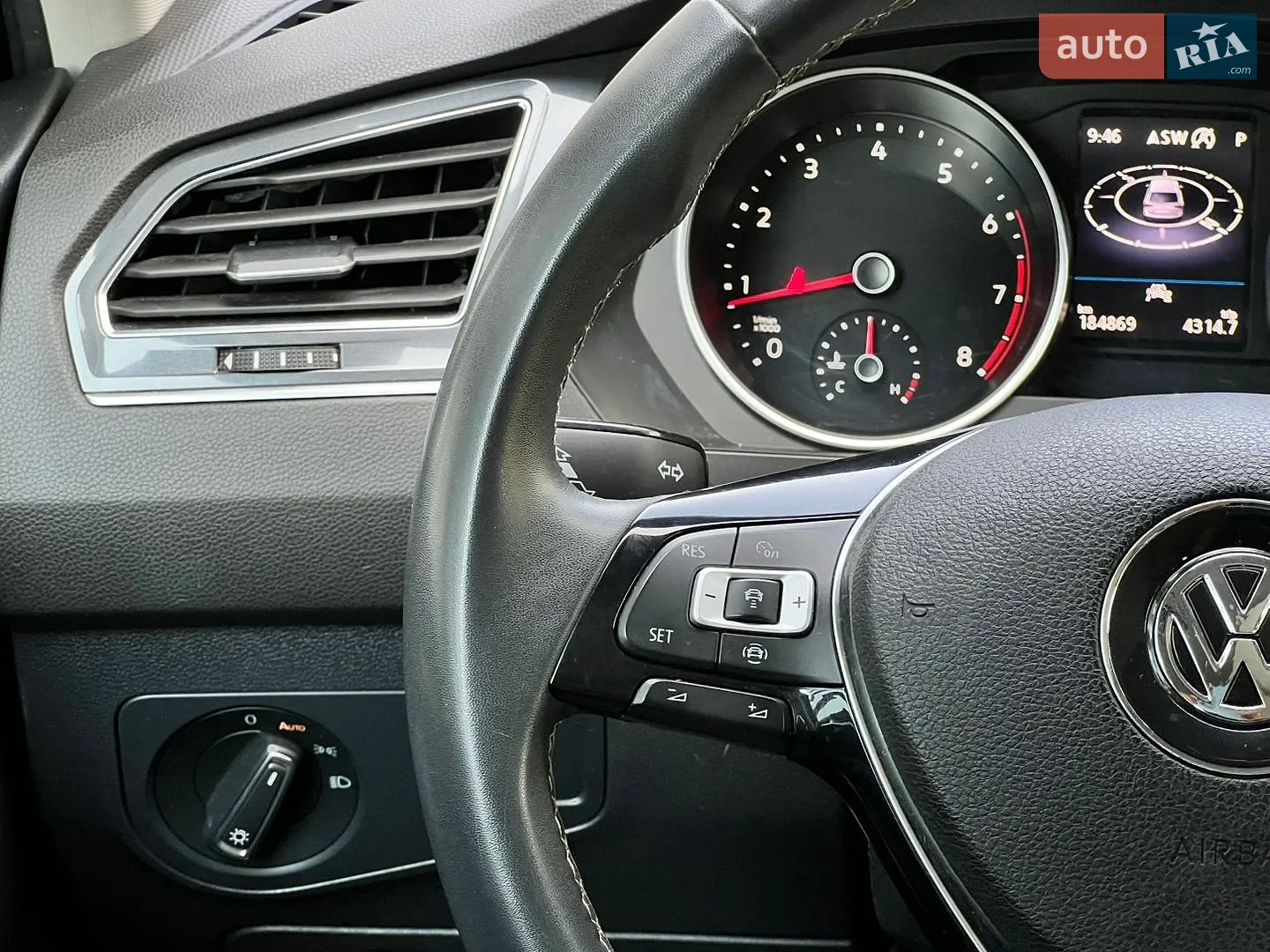 2021 Volkswagen Tiguan - мініатюра 35
