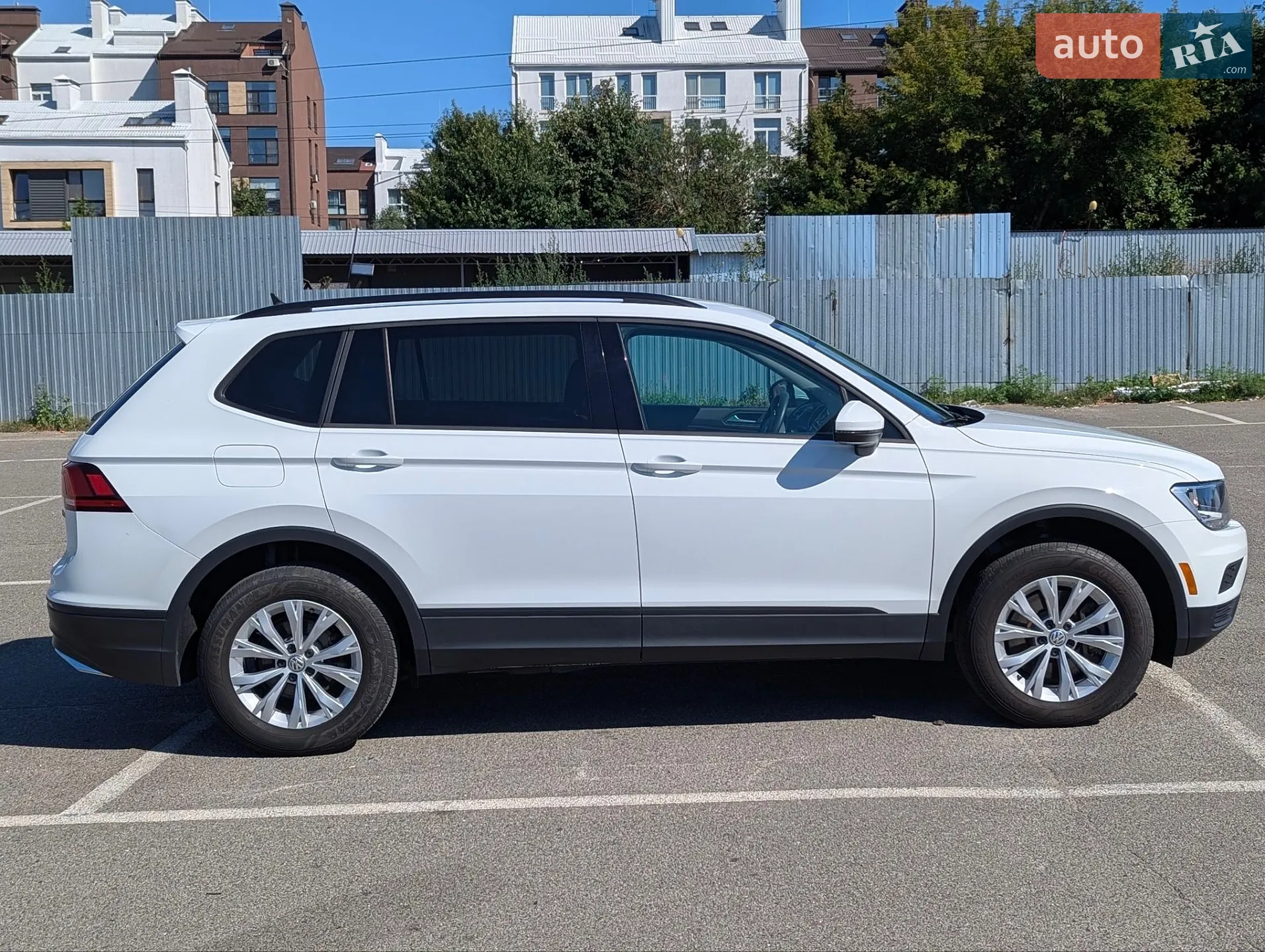 2019 Volkswagen Tiguan - мініатюра 8
