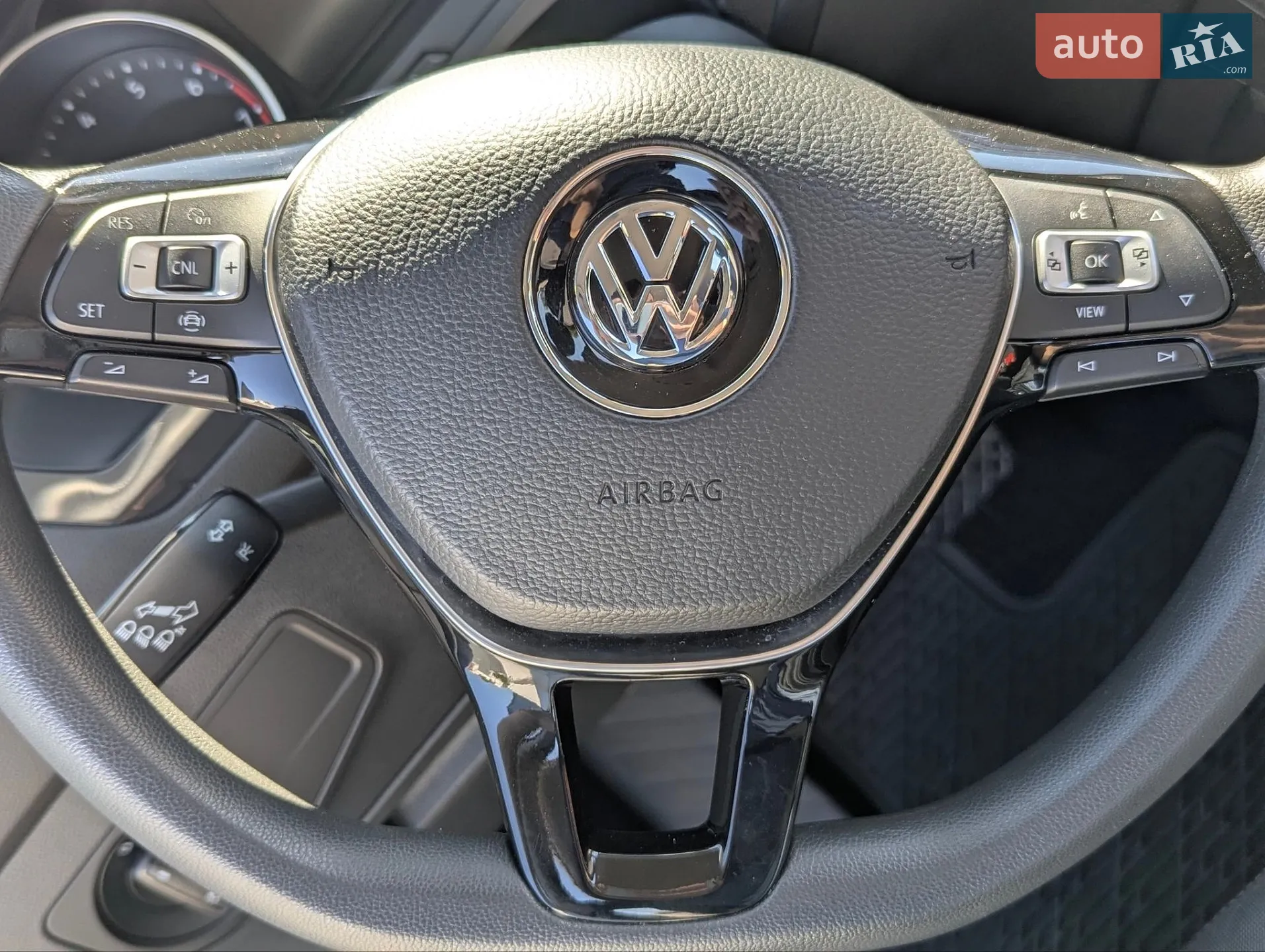 2019 Volkswagen Tiguan - мініатюра 13