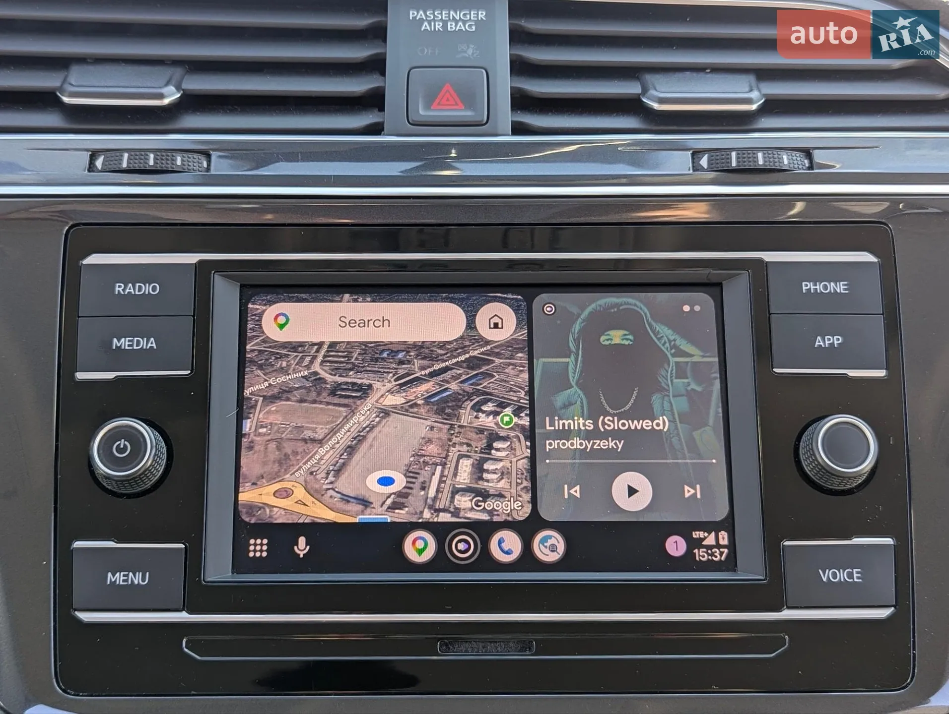 2019 Volkswagen Tiguan - мініатюра 12