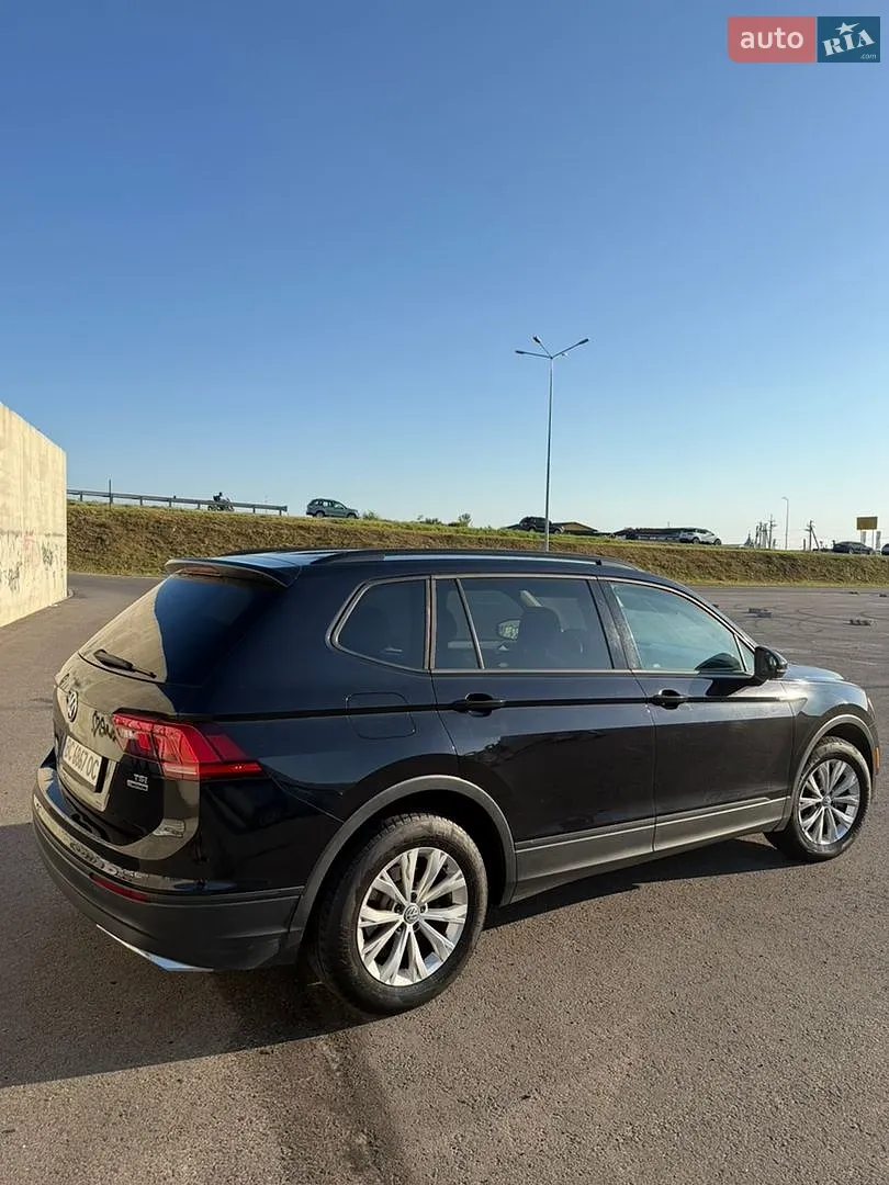 2017 Volkswagen Tiguan - мініатюра 3