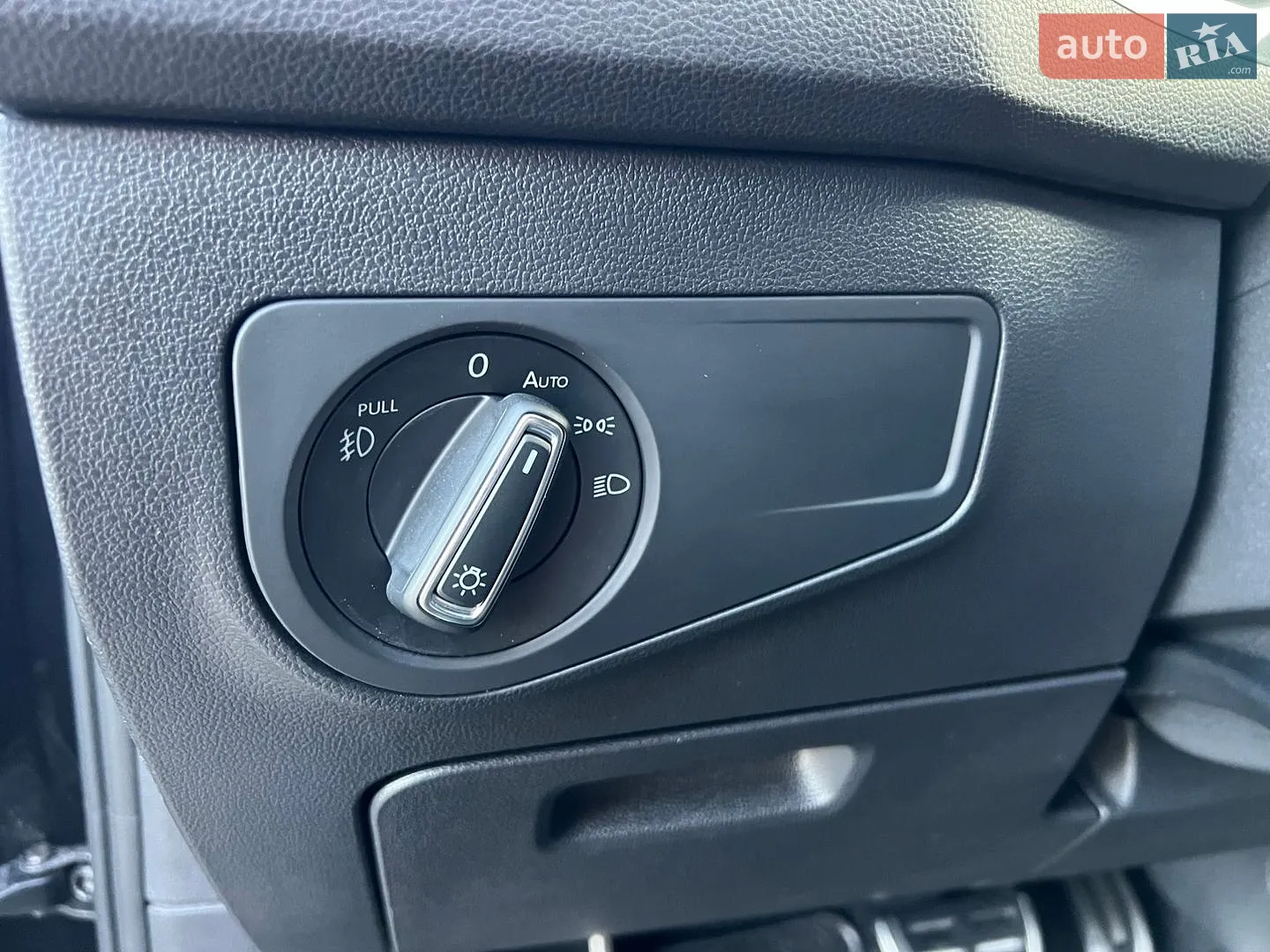 2020 Volkswagen Tiguan - мініатюра 38