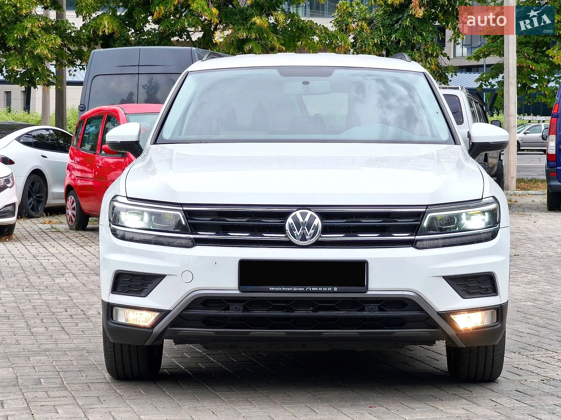 2017 Volkswagen Tiguan - мініатюра 3