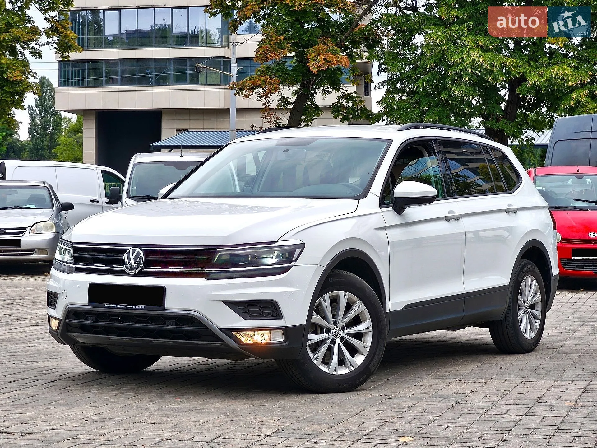 2017 Volkswagen Tiguan - фото 1