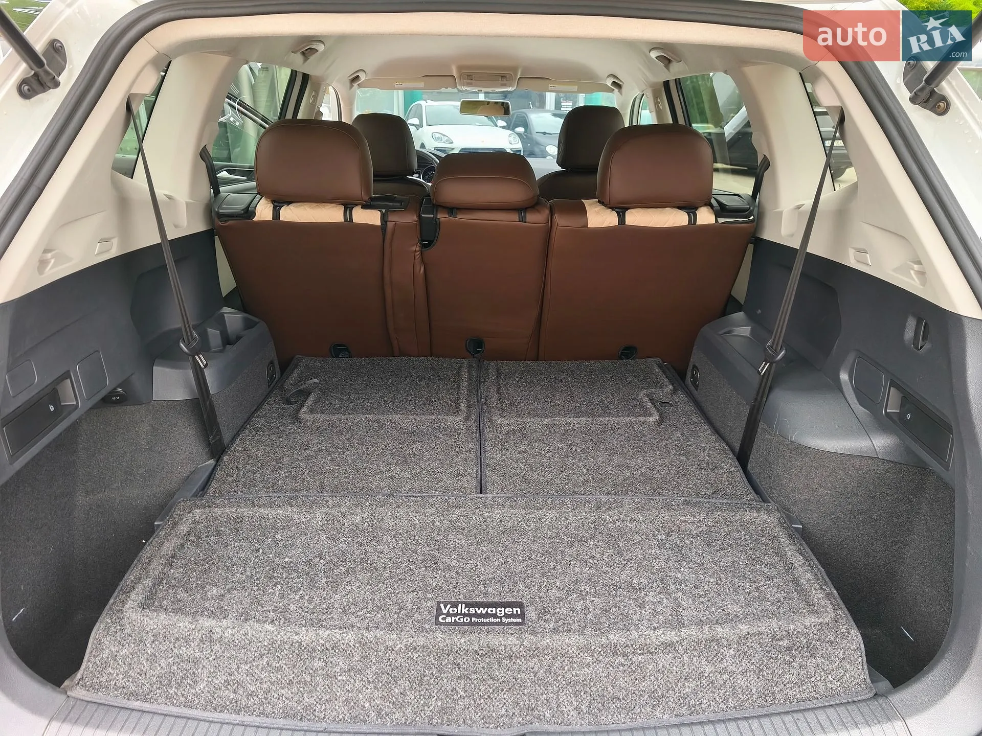 2017 Volkswagen Tiguan - мініатюра 23
