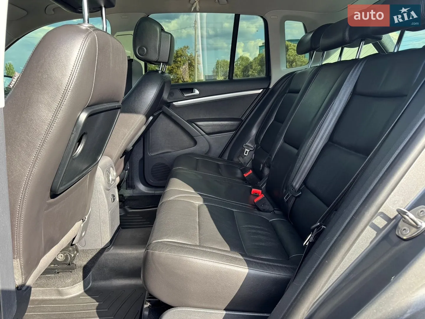 2013 Volkswagen Tiguan - мініатюра 24
