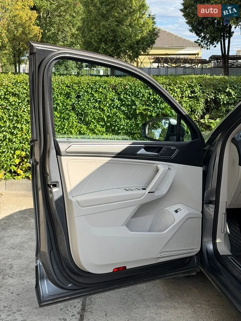 2019 Volkswagen Tiguan - мініатюра 25