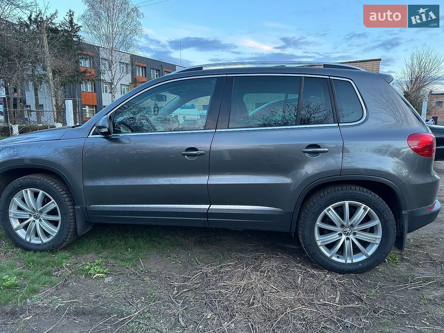 2015 Volkswagen Tiguan - мініатюра 12