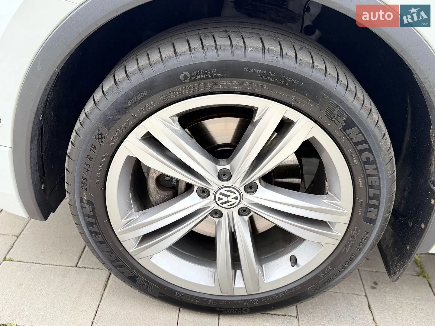 2019 Volkswagen Tiguan - мініатюра 10
