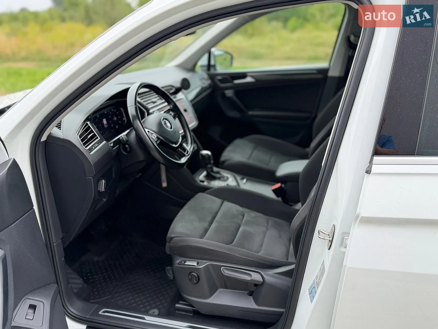 2019 Volkswagen Tiguan - мініатюра 13