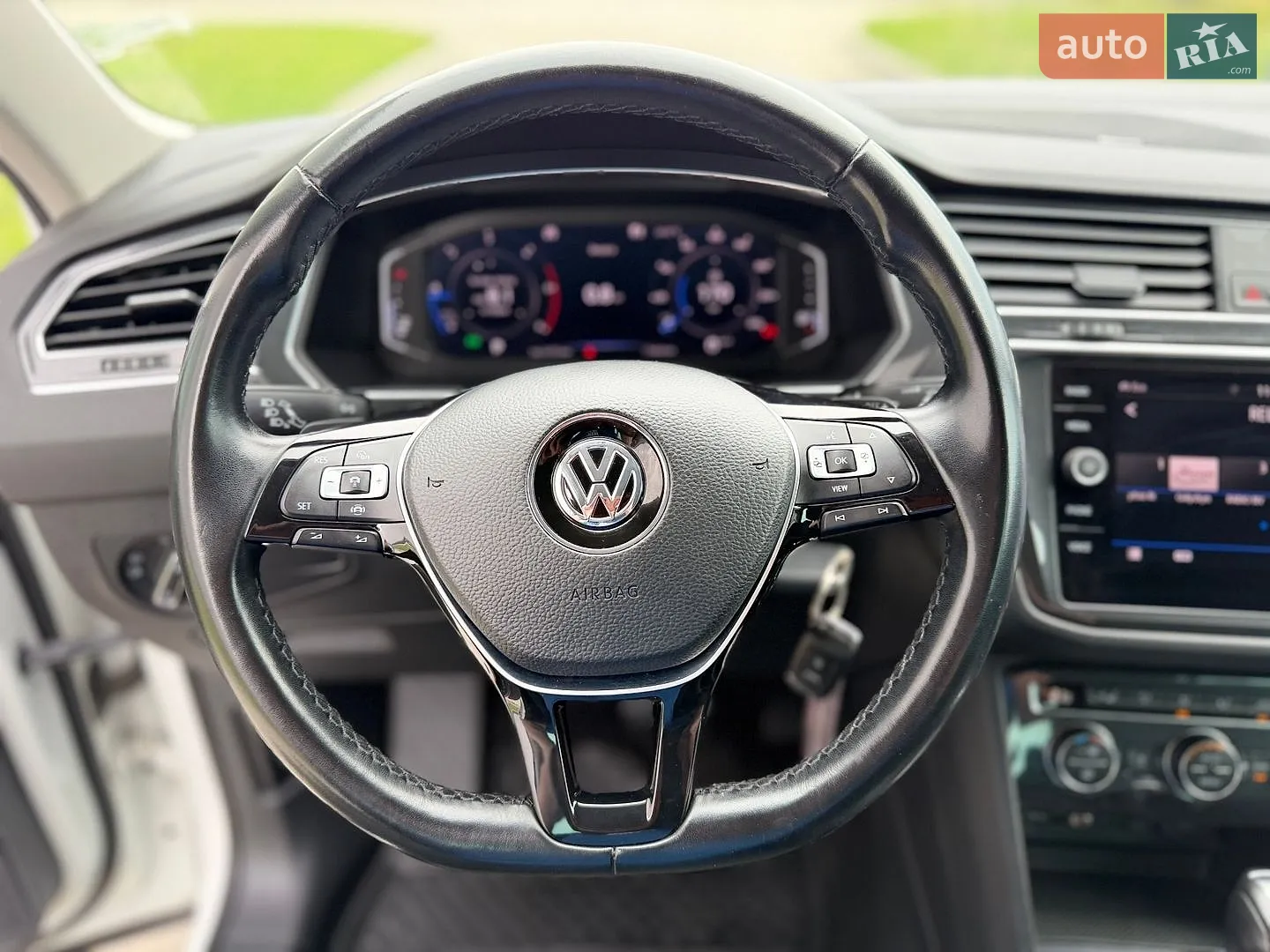 2019 Volkswagen Tiguan - мініатюра 16