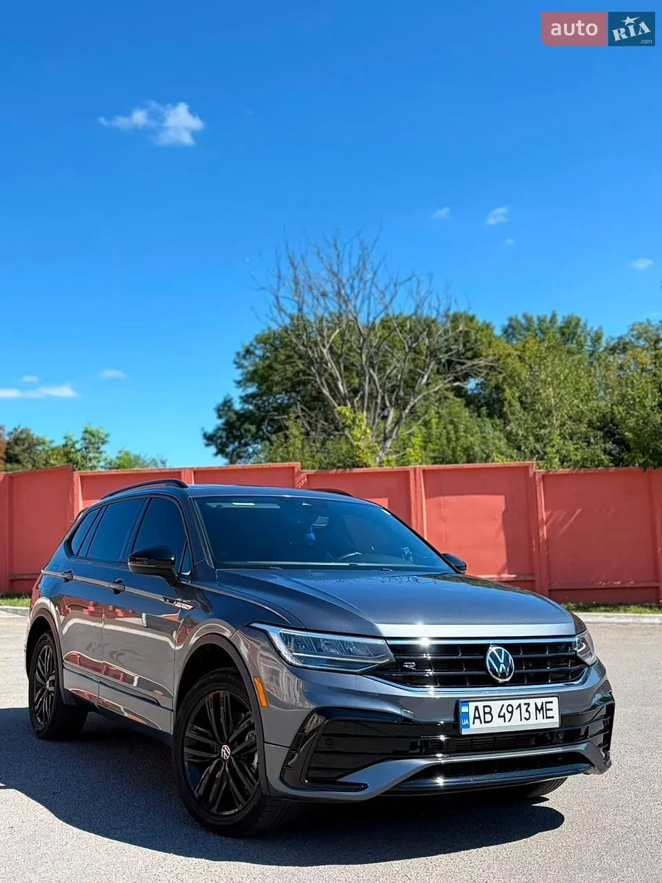 2021 Volkswagen Tiguan - мініатюра 2