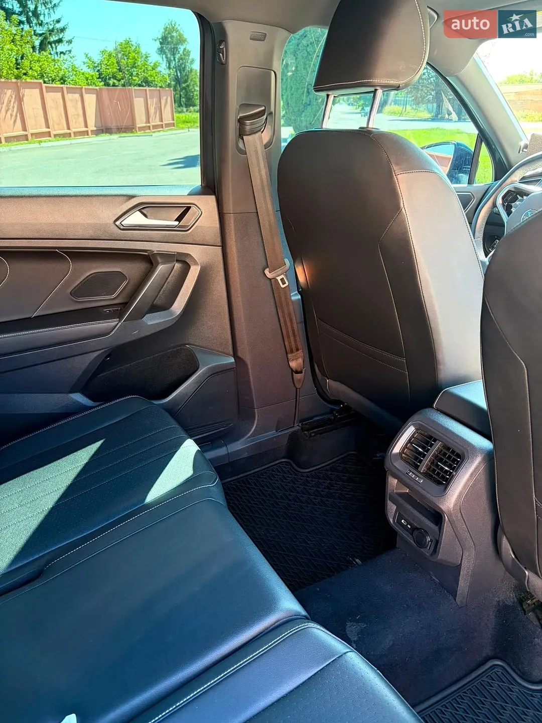 2021 Volkswagen Tiguan - мініатюра 8