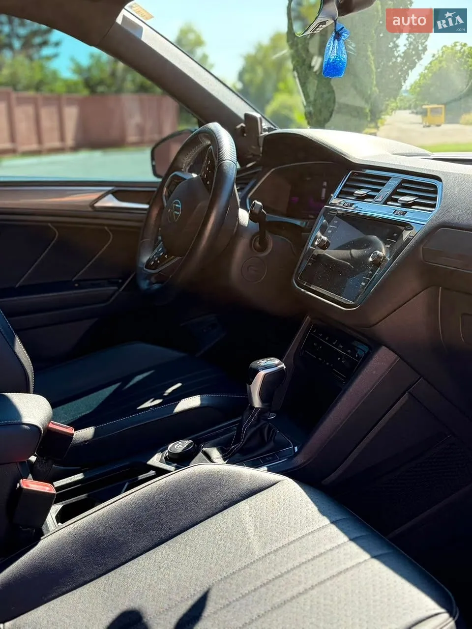 2021 Volkswagen Tiguan - мініатюра 11