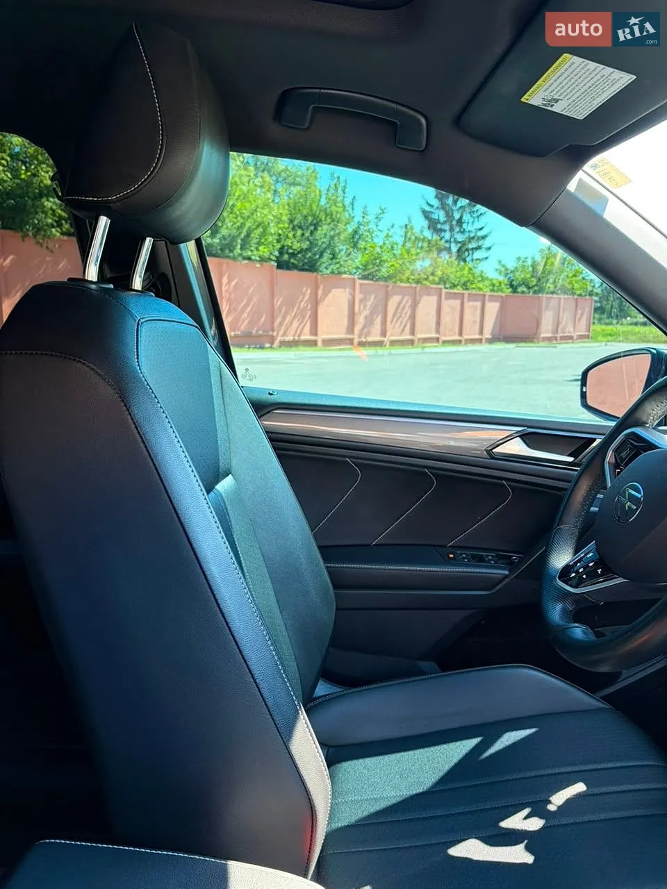2021 Volkswagen Tiguan - мініатюра 29