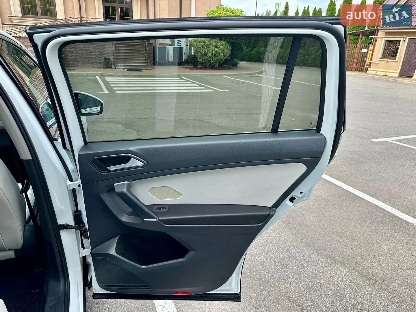 2018 Volkswagen Tiguan - мініатюра 31