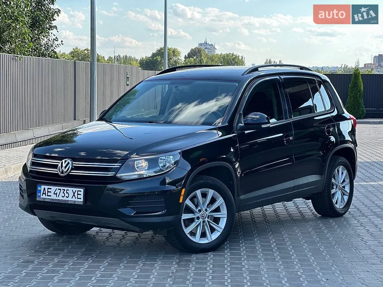 2016 Volkswagen Tiguan - мініатюра 14