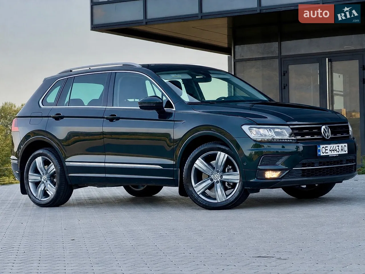 2016 Volkswagen Tiguan - мініатюра 45