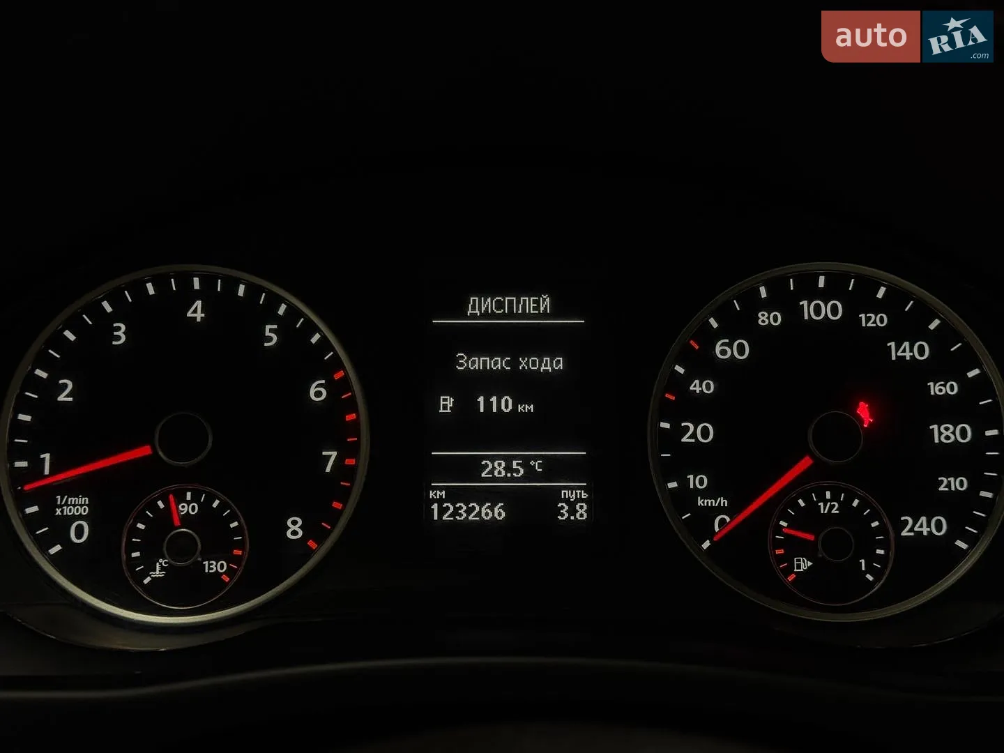 2016 Volkswagen Tiguan - мініатюра 32