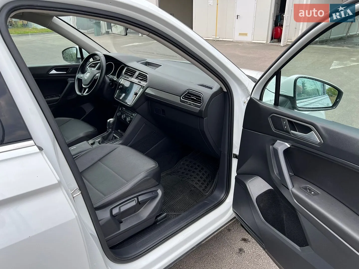 2018 Volkswagen Tiguan - мініатюра 9