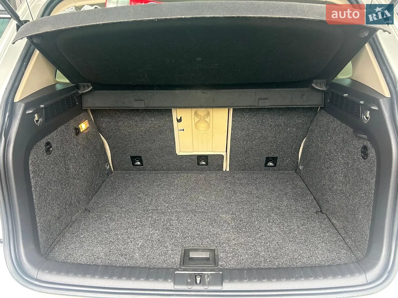 2013 Volkswagen Tiguan - мініатюра 12