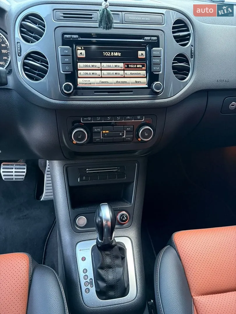 2015 Volkswagen Tiguan - мініатюра 17