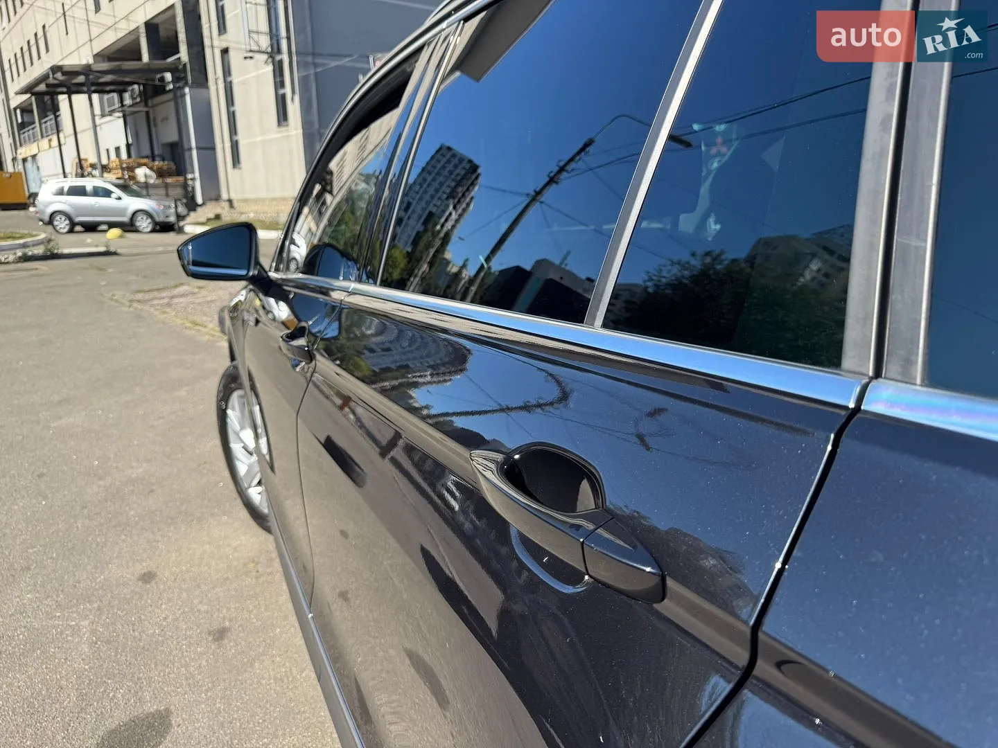 2021 Volkswagen Tiguan - мініатюра 5