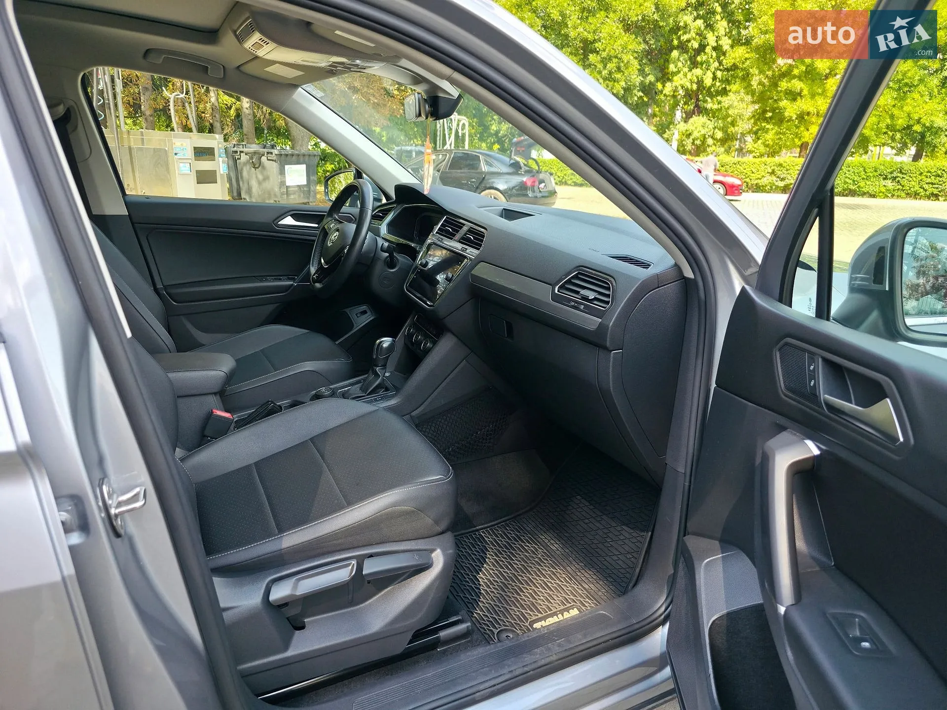 2019 Volkswagen Tiguan - мініатюра 11