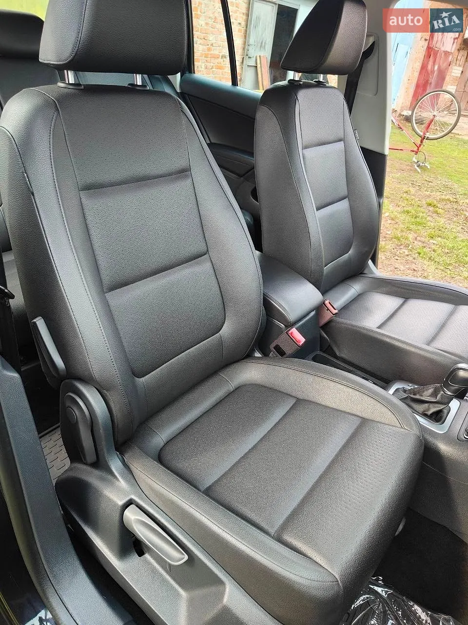 2016 Volkswagen Tiguan - мініатюра 15