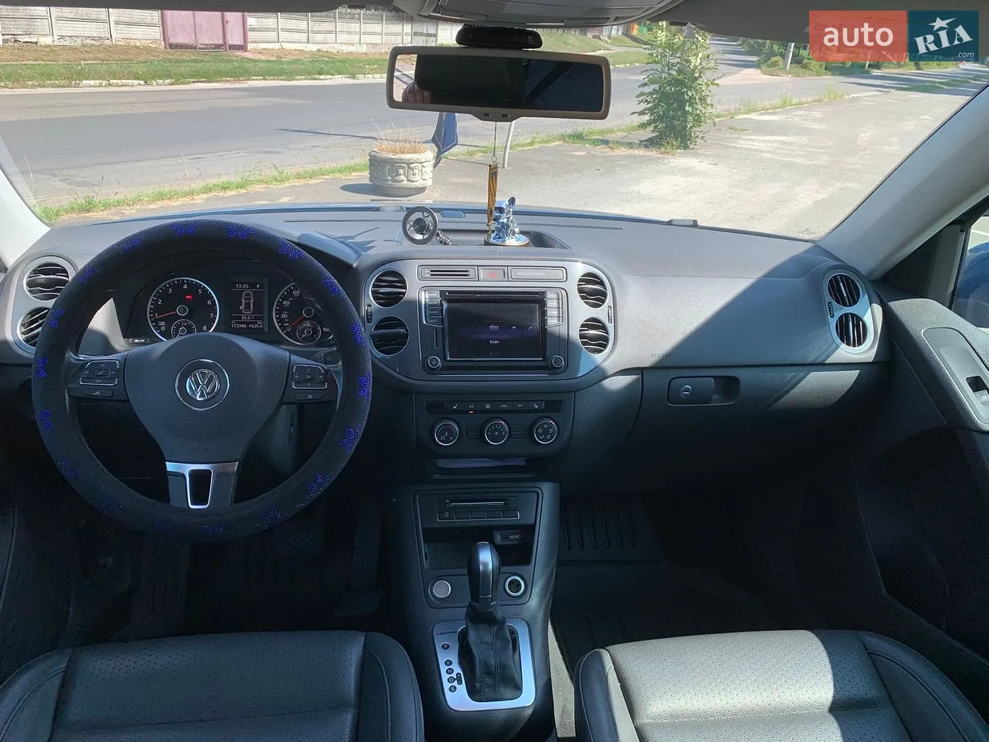 2016 Volkswagen Tiguan - мініатюра 11