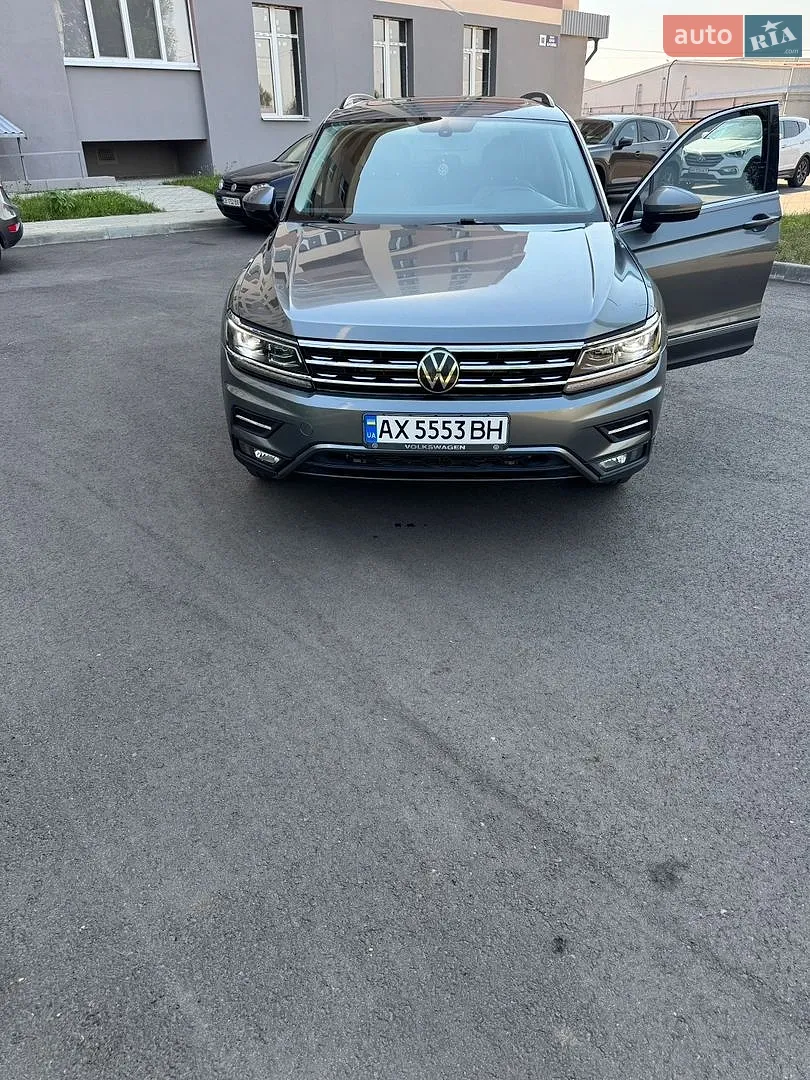 2017 Volkswagen Tiguan - мініатюра 2