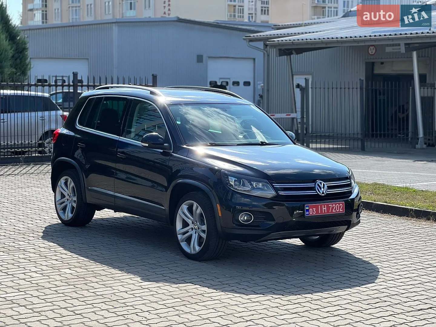 2016 Volkswagen Tiguan - фото 1