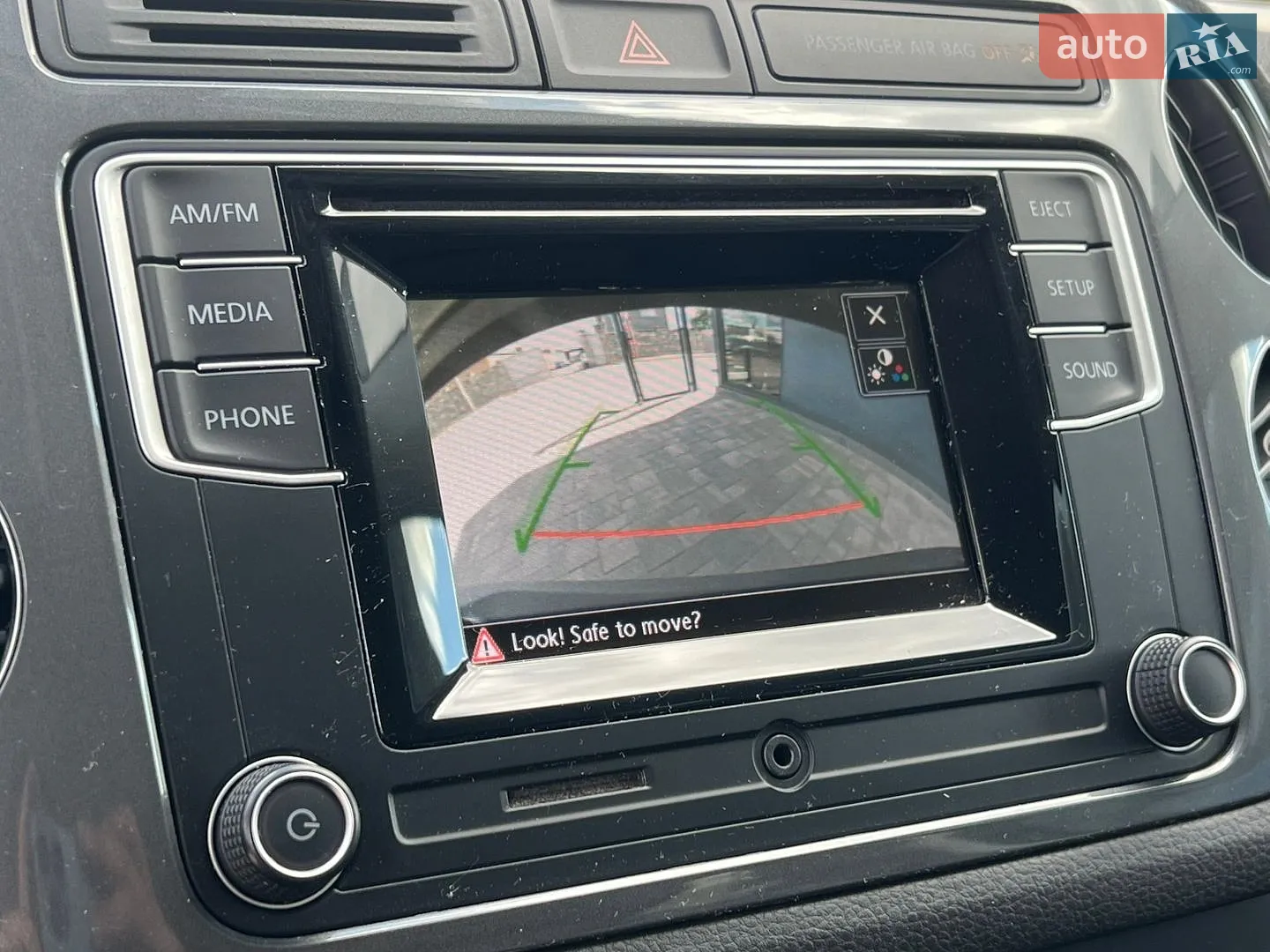 2016 Volkswagen Tiguan - мініатюра 33