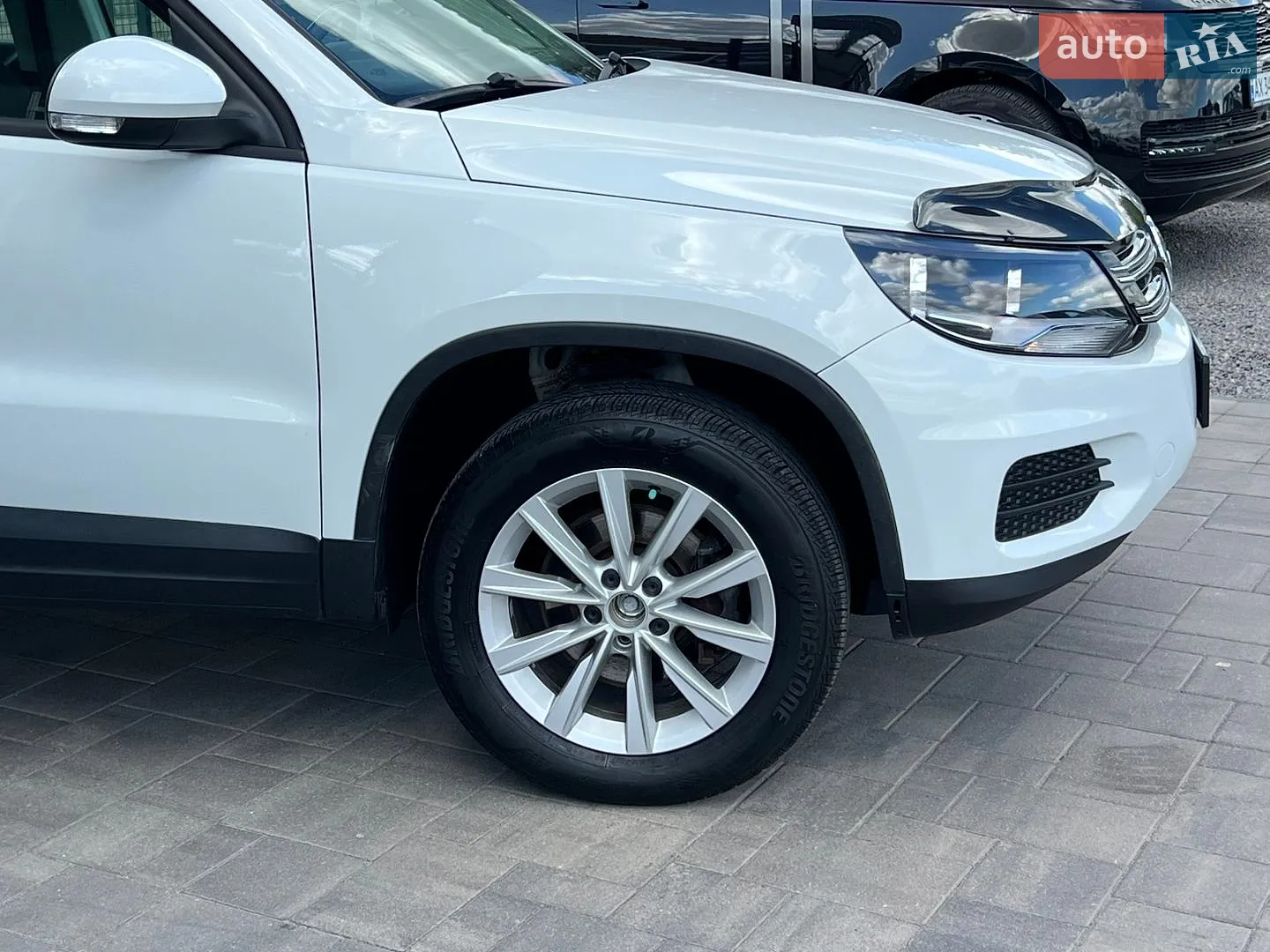 2017 Volkswagen Tiguan - мініатюра 10